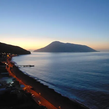 La Campanella Lipari Feriehus